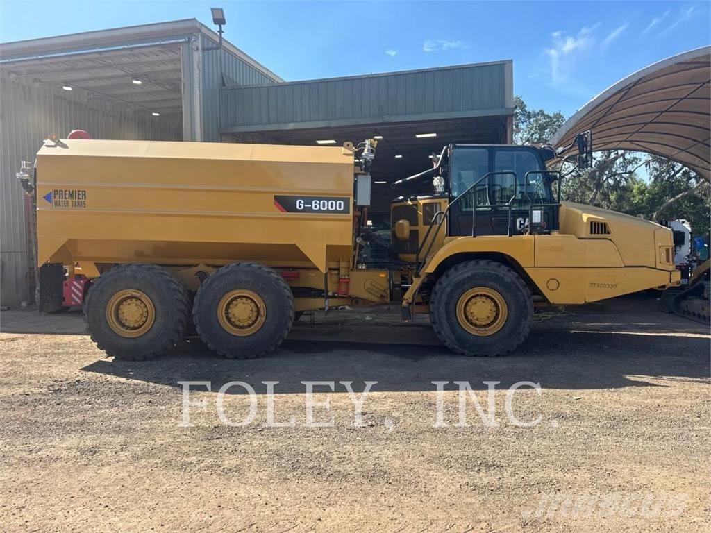 CAT 725-04 Motrici cisterna