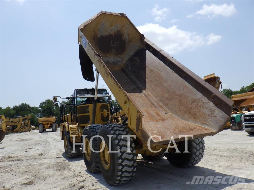 CAT 72504 Tombereau articulé