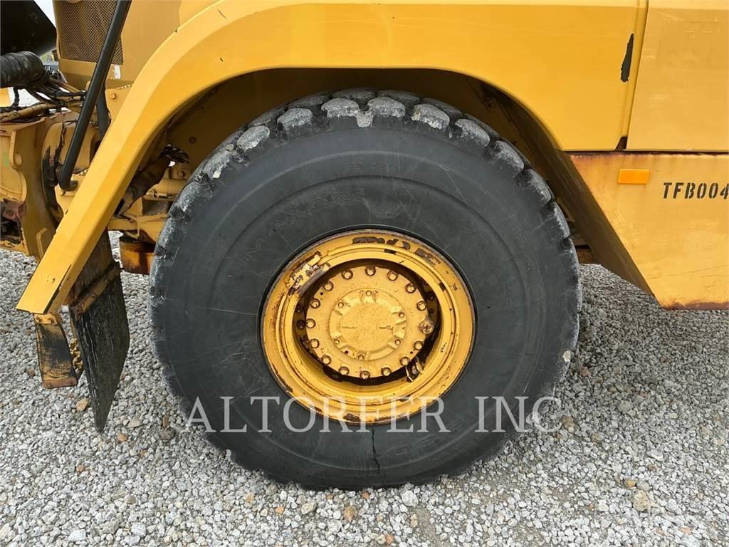CAT 725C Tombereau articulé