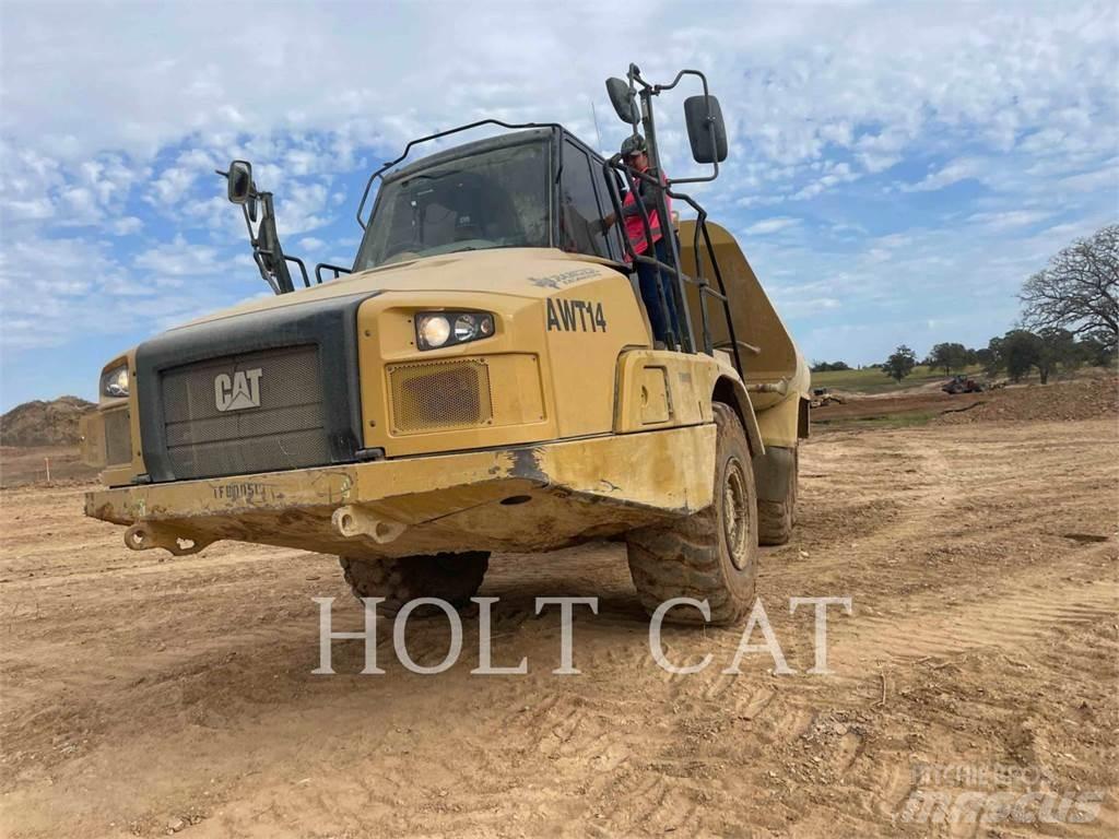 CAT 725C Tombereau articulé
