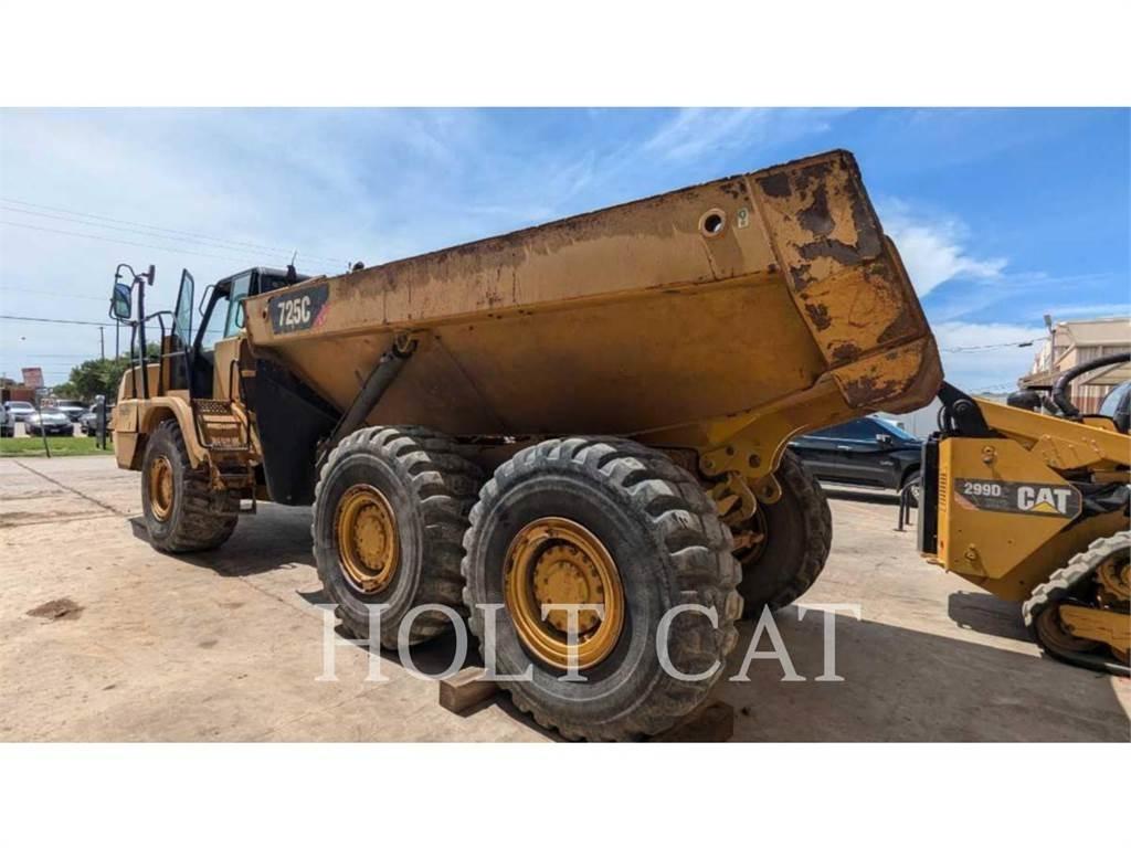 CAT 725C Tombereau articulé