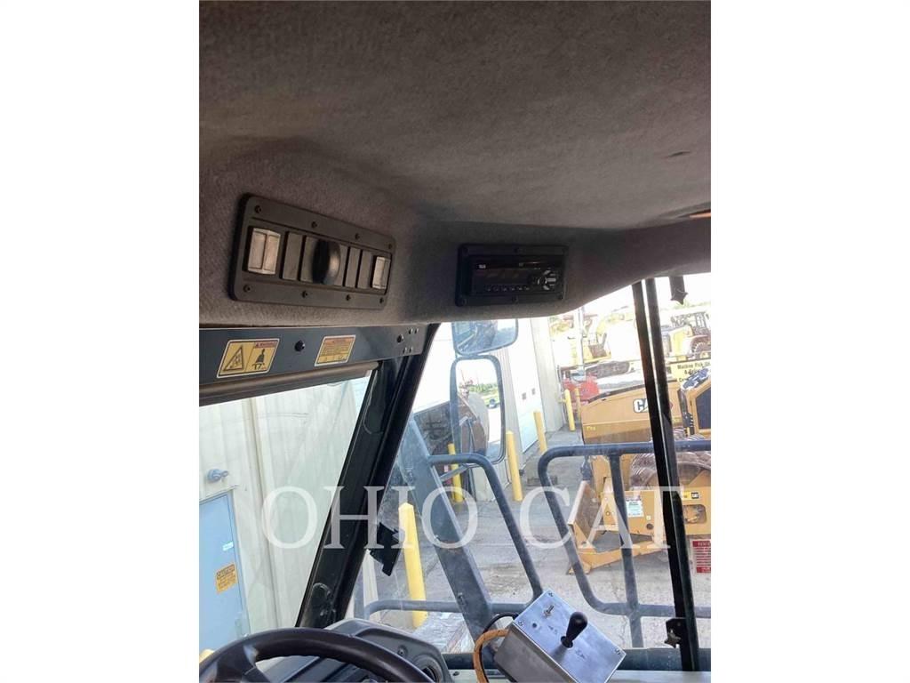 CAT 725C Tombereau articulé
