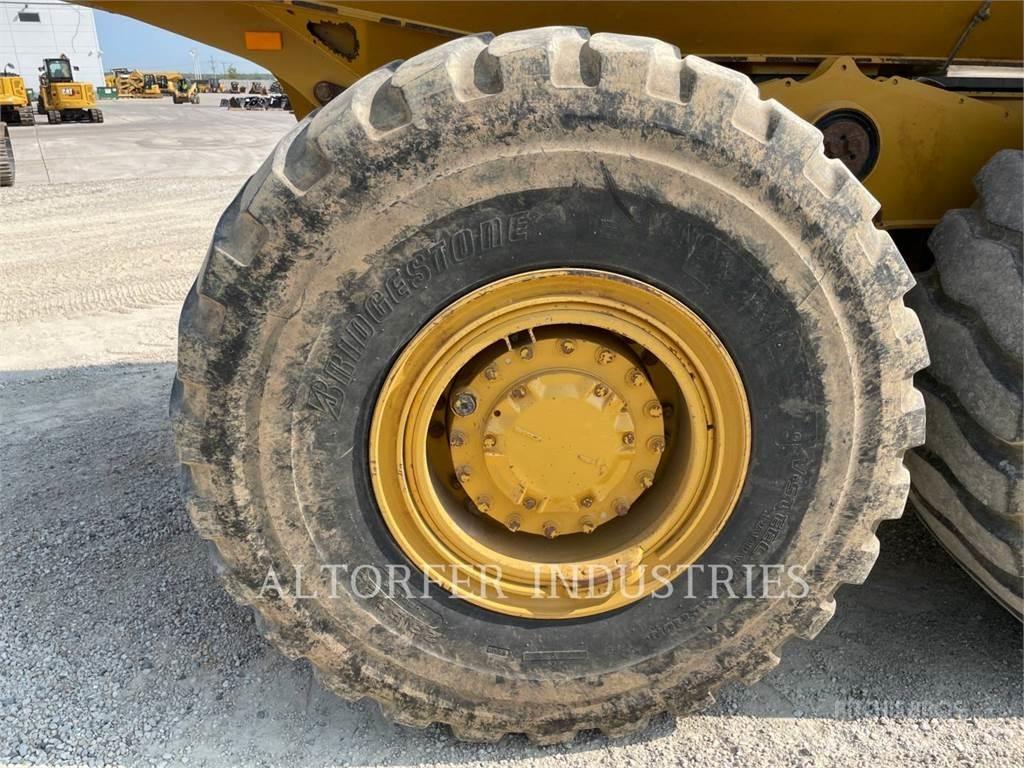 CAT 725C2 Tombereau articulé