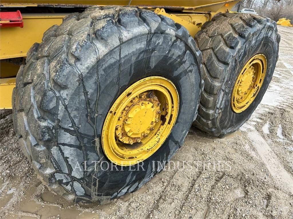 CAT 725C2 Tombereau articulé