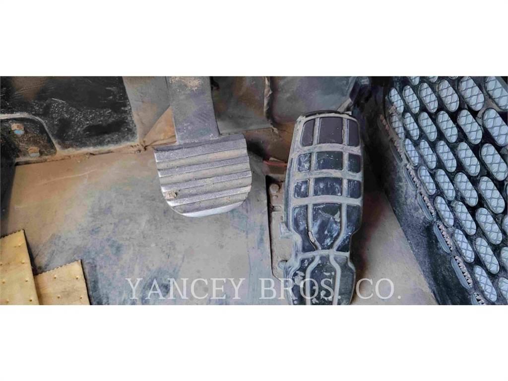 CAT 725C2 Tombereau articulé