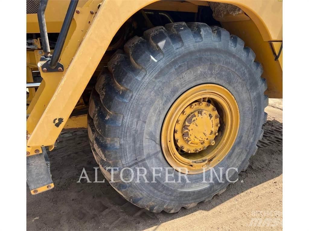 CAT 725C2 Tombereau articulé
