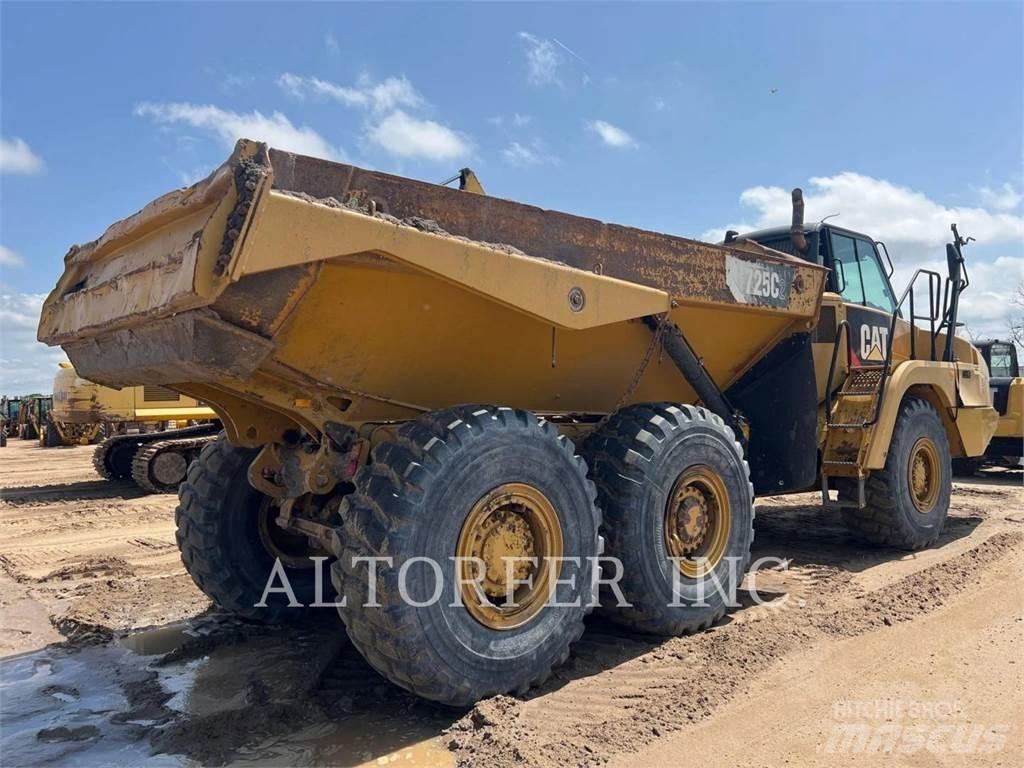 CAT 725C2 Tombereau articulé