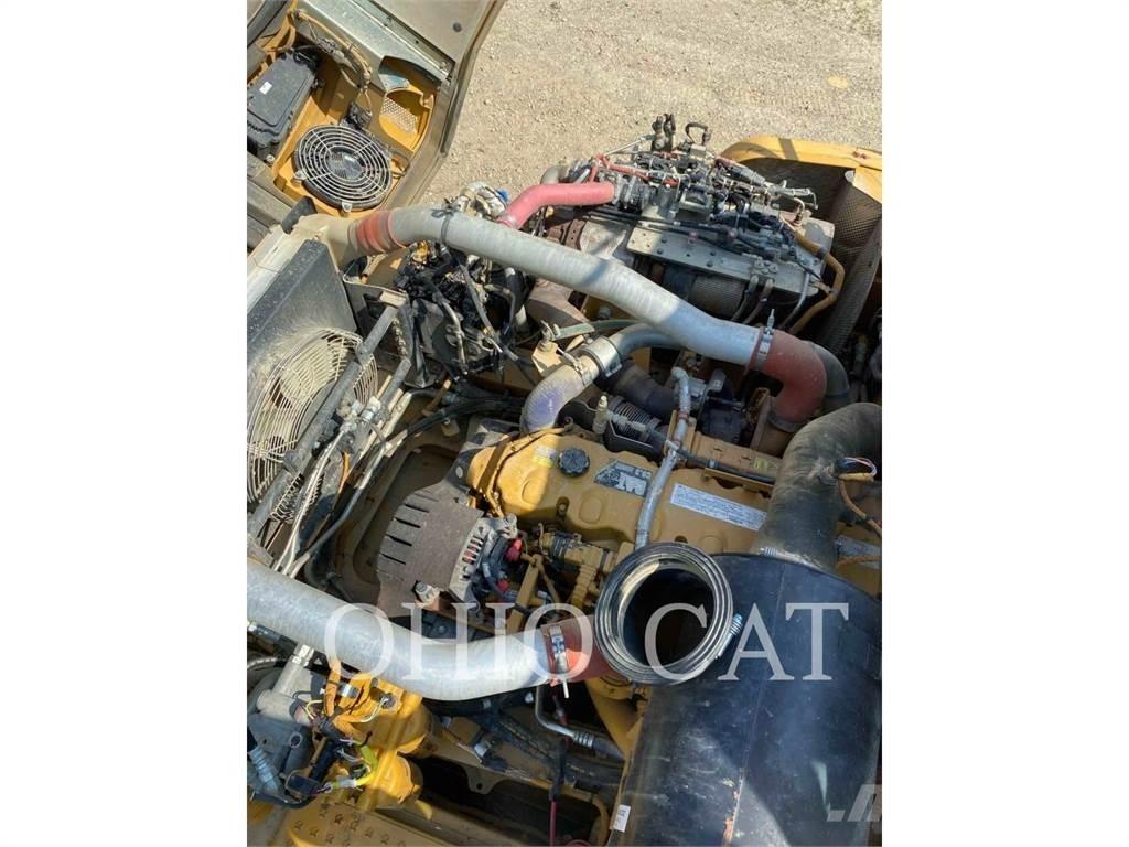 CAT 725C2 Tombereau articulé