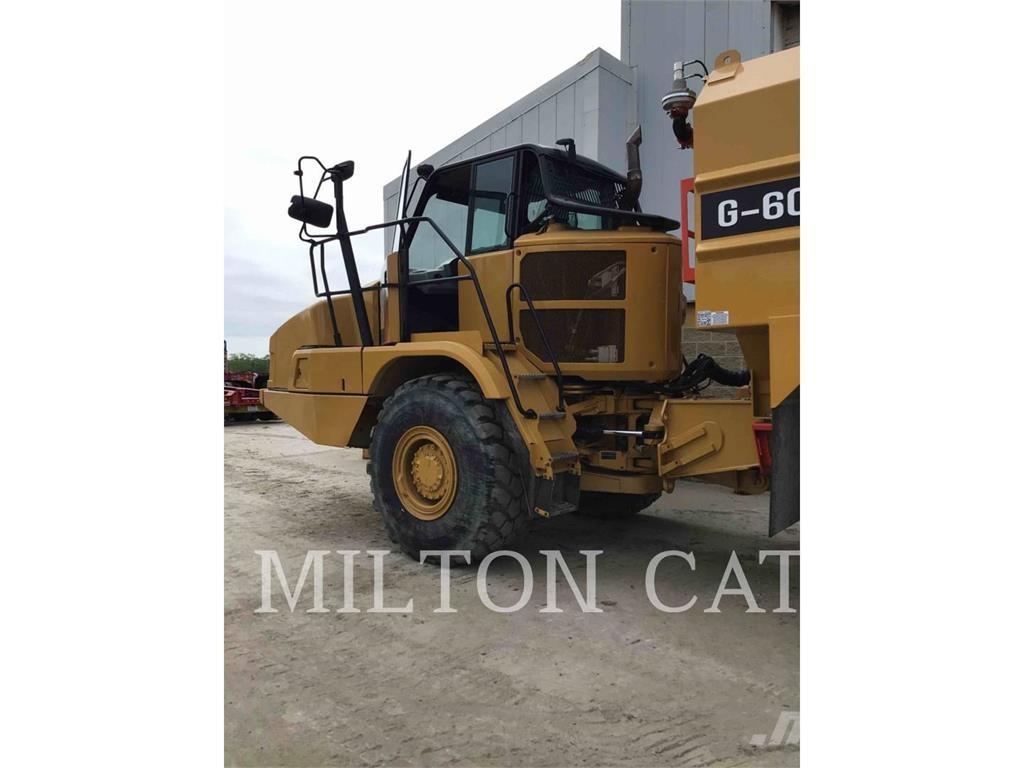 CAT 725C2 Tombereau articulé