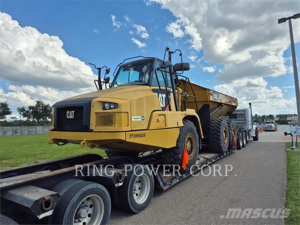 CAT 725C2TG Tombereau articulé