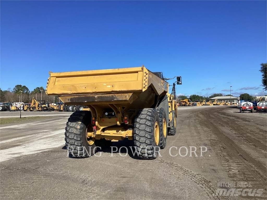 CAT 725TG Tombereau articulé