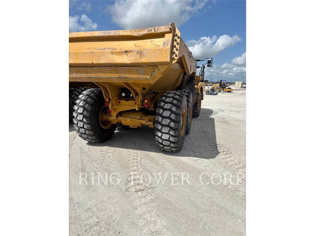 CAT 725TG Tombereau articulé