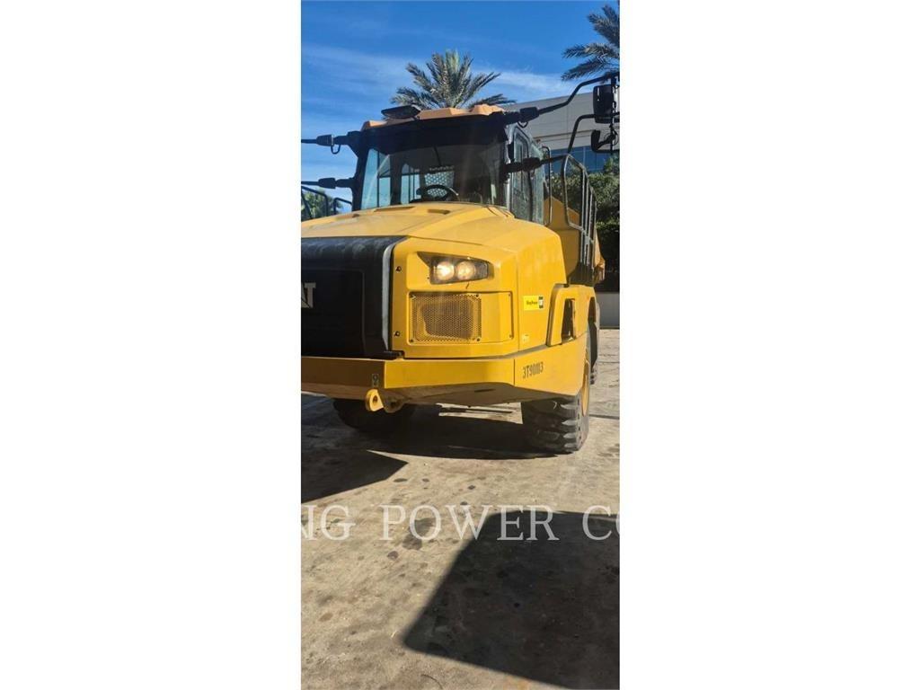 CAT 725TG Tombereau articulé