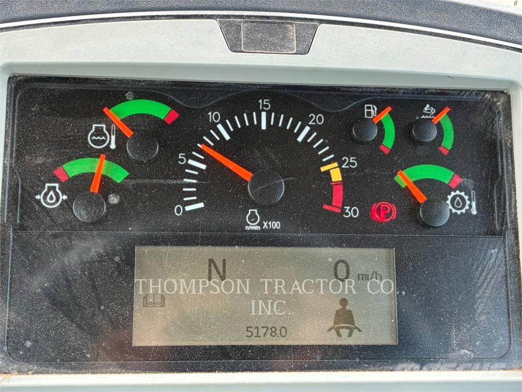 CAT 725WW Tombereau articulé