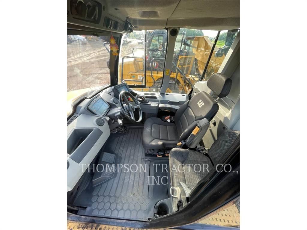 CAT 730 Tombereau articulé
