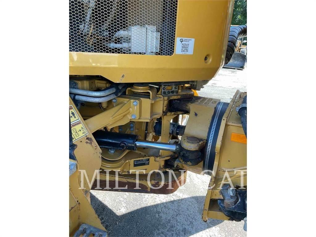 CAT 730 Tombereau articulé