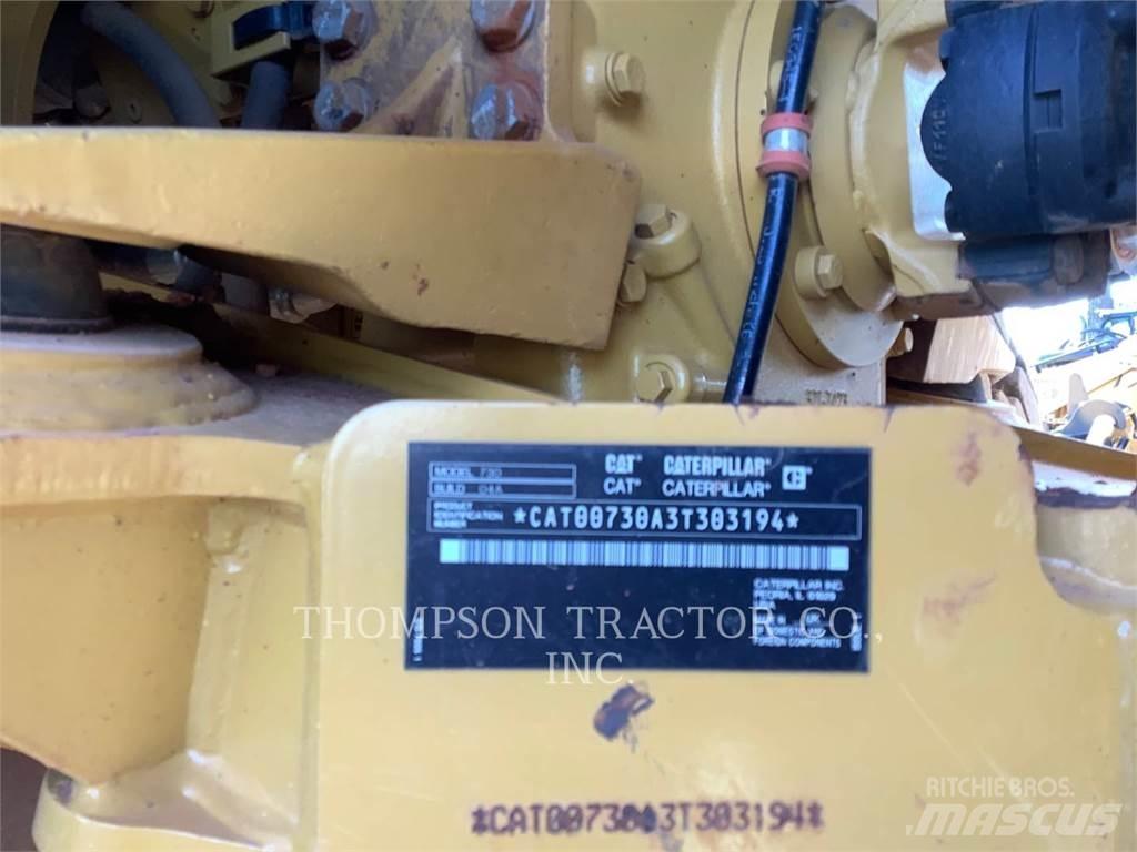 CAT 730 Tombereau articulé