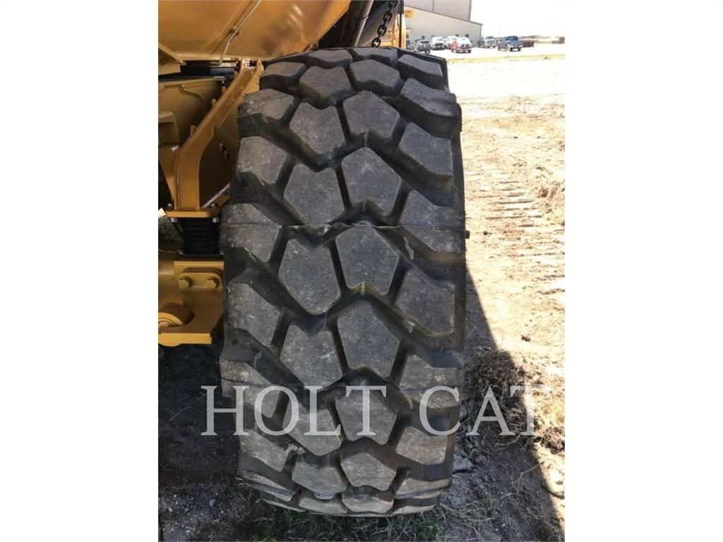 CAT 730 Tombereau articulé