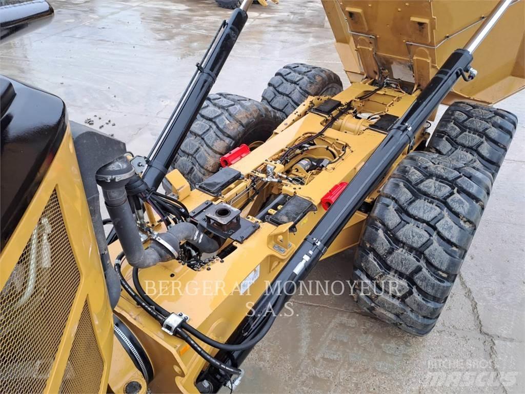 CAT 730 Tombereau articulé