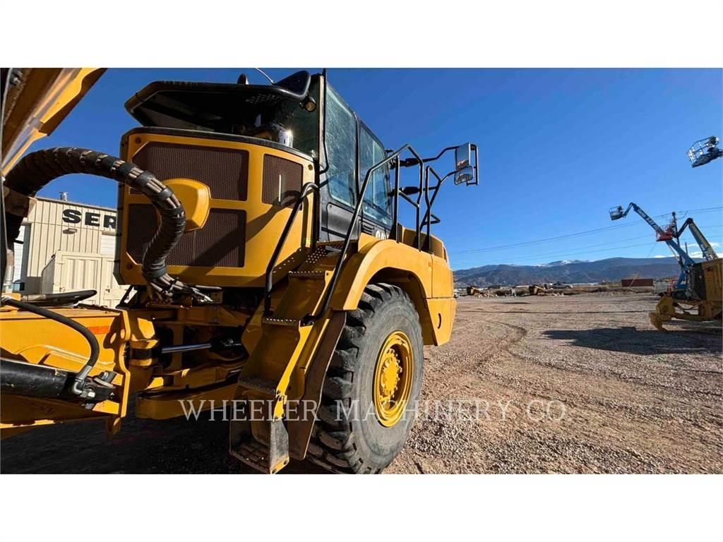CAT 730 Tombereau articulé