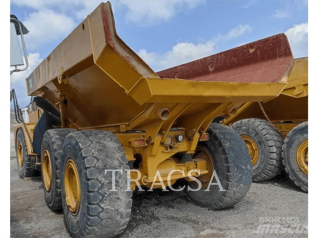 CAT 730 Tombereau articulé