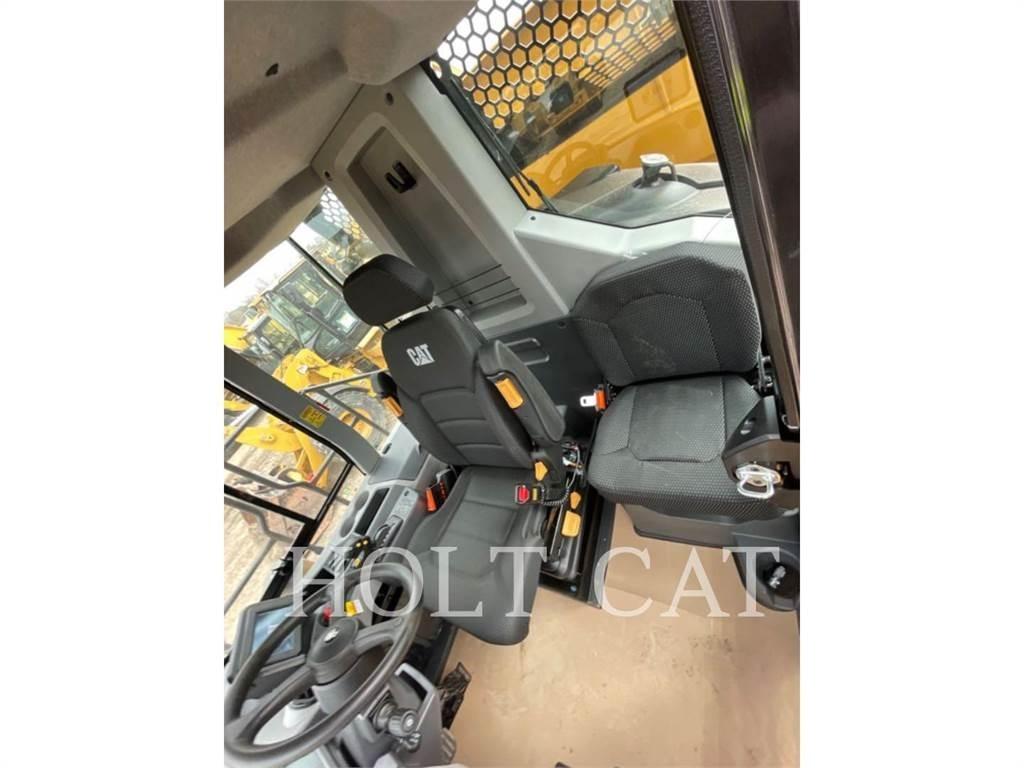 CAT 730 Tombereau articulé