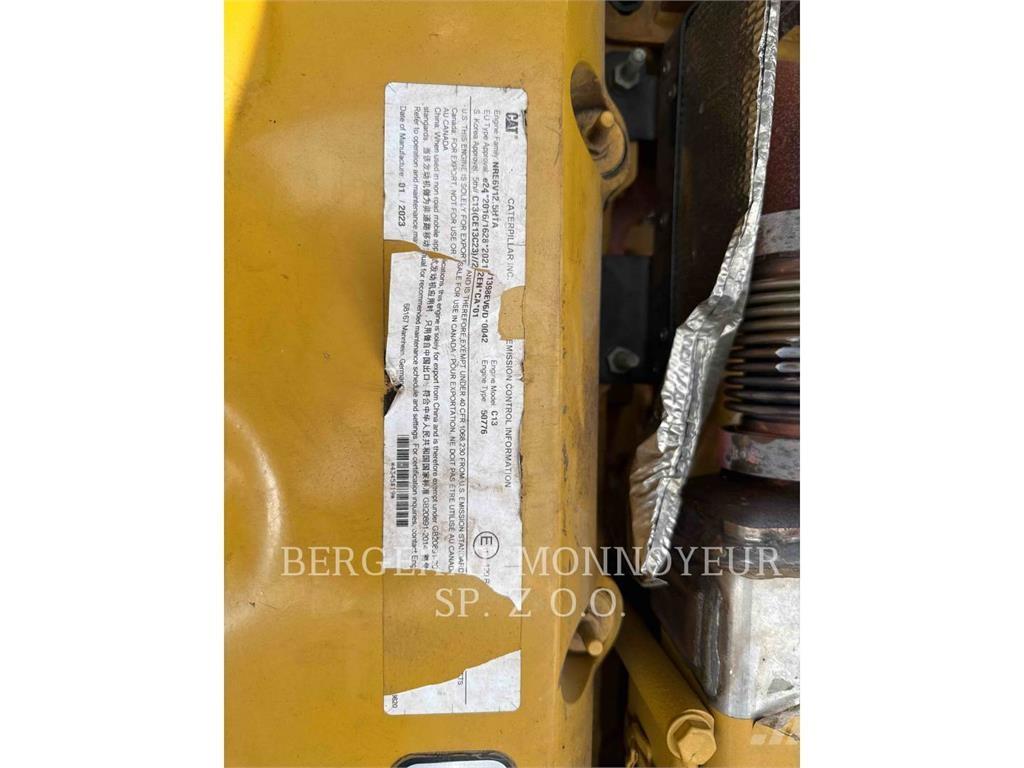 CAT 730 Tombereau articulé