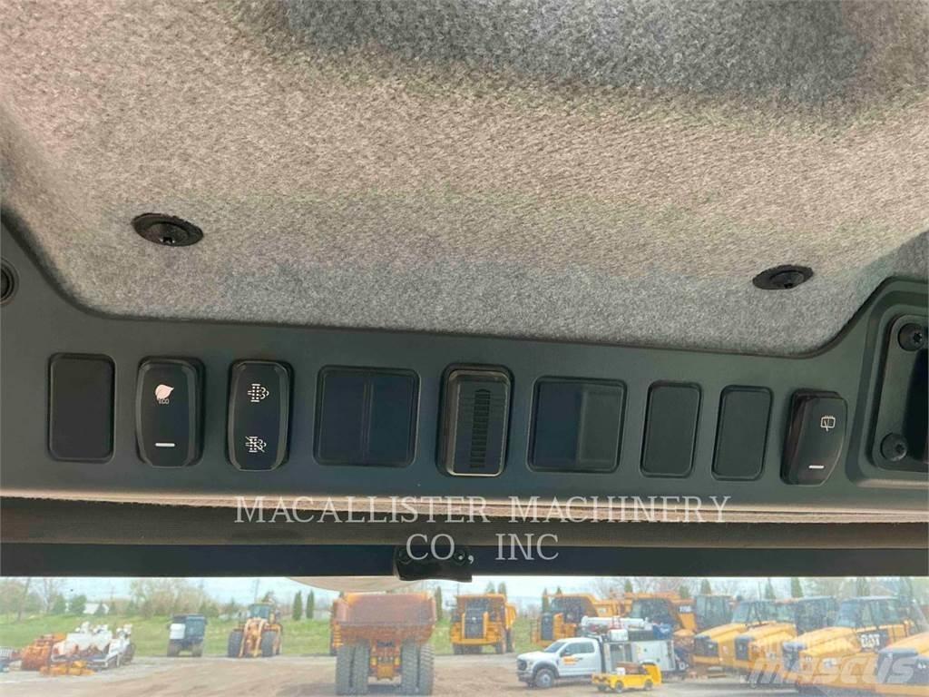 CAT 730 Tombereau articulé