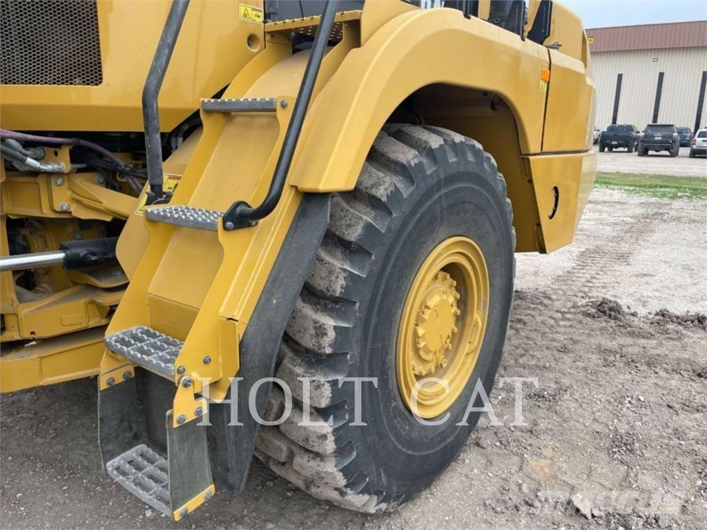 CAT 730 Tombereau articulé