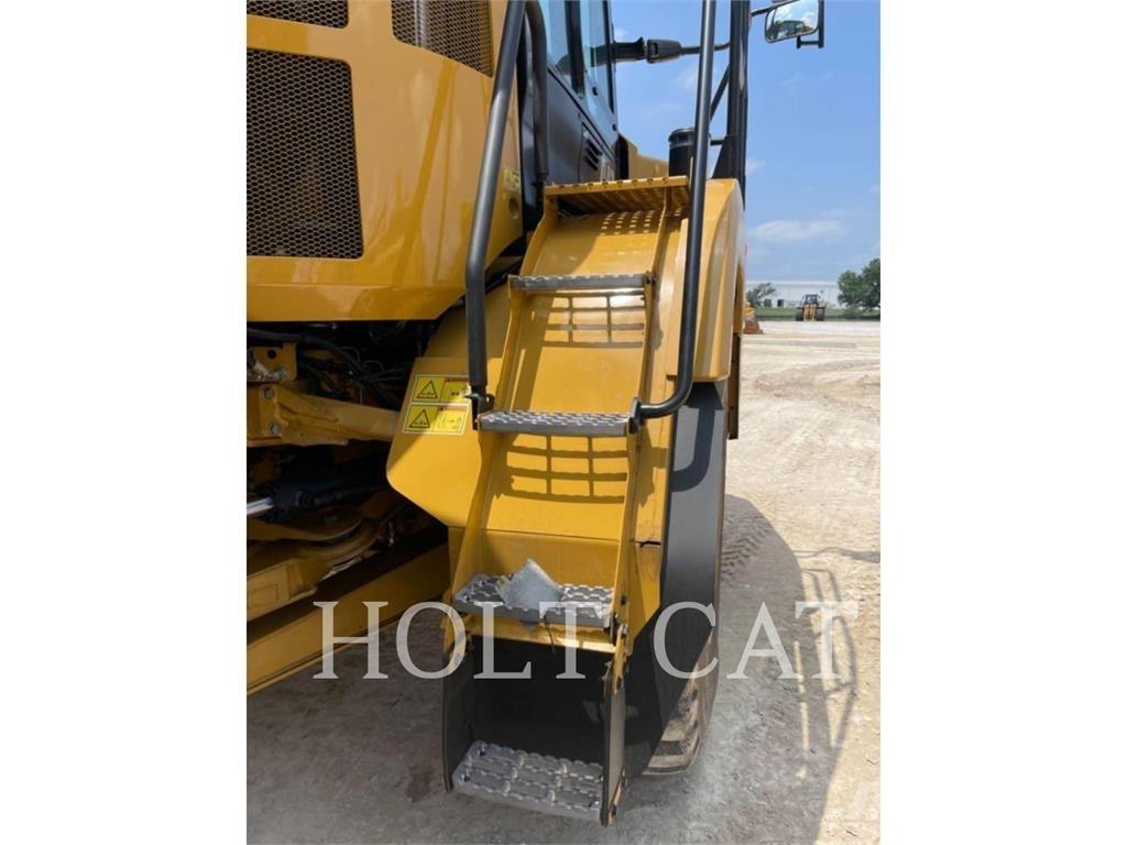 CAT 730 Tombereau articulé