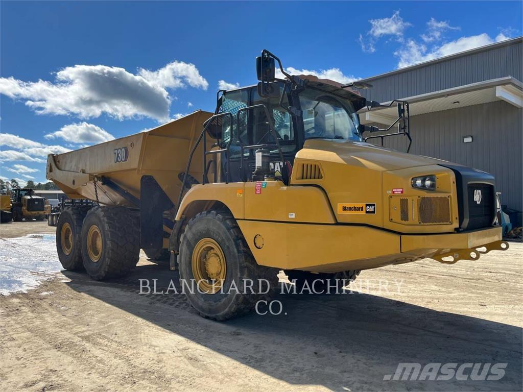 CAT 730 Tombereau articulé