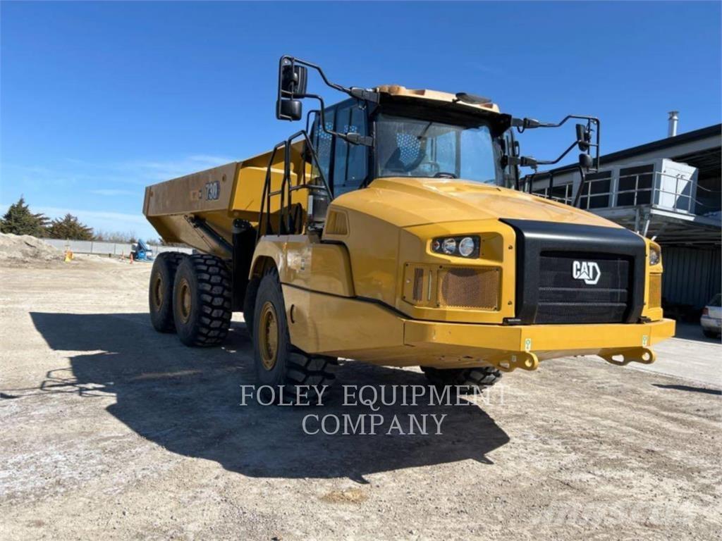 CAT 730-04 Tombereau articulé