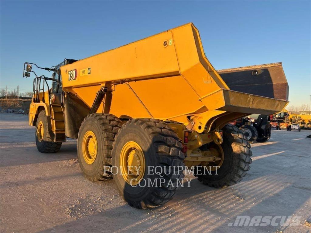 CAT 730-04 Tombereau articulé