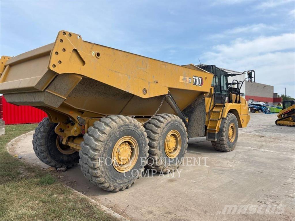 CAT 730-04 Tombereau articulé