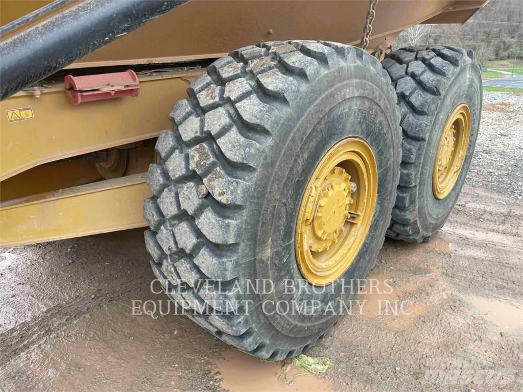 CAT 73004 Tombereau articulé