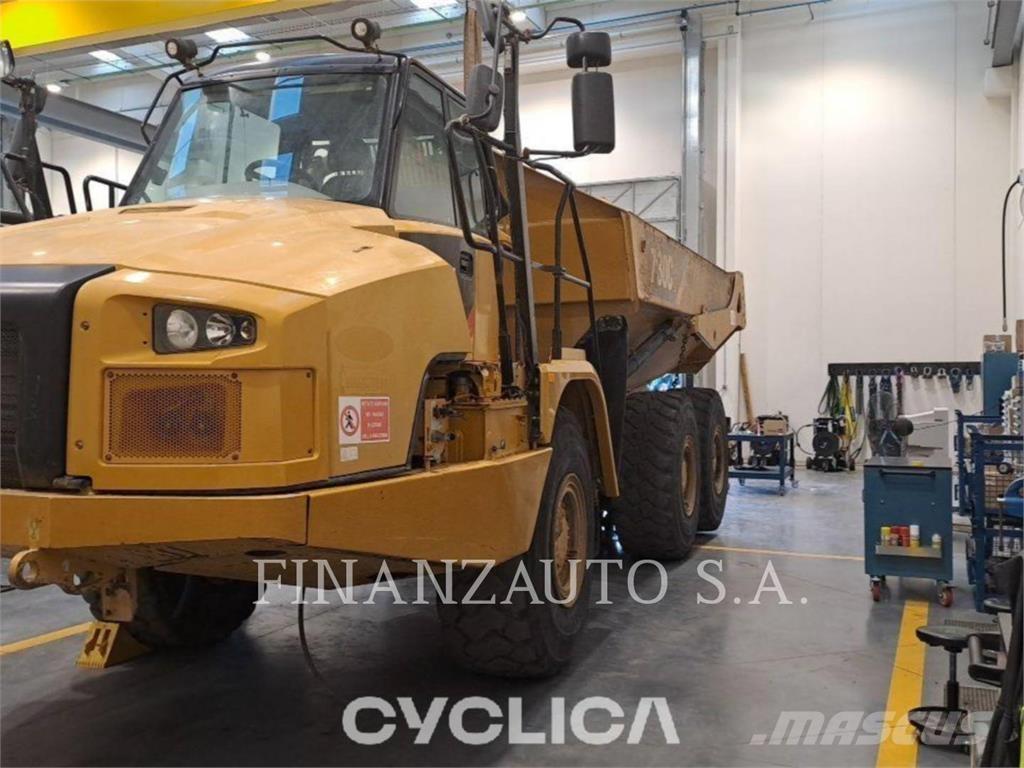CAT 730C Tombereau articulé