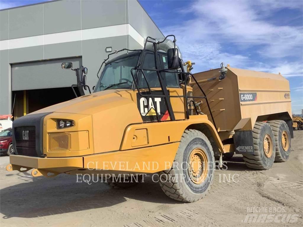 CAT 730C WW Camion citerne à eau