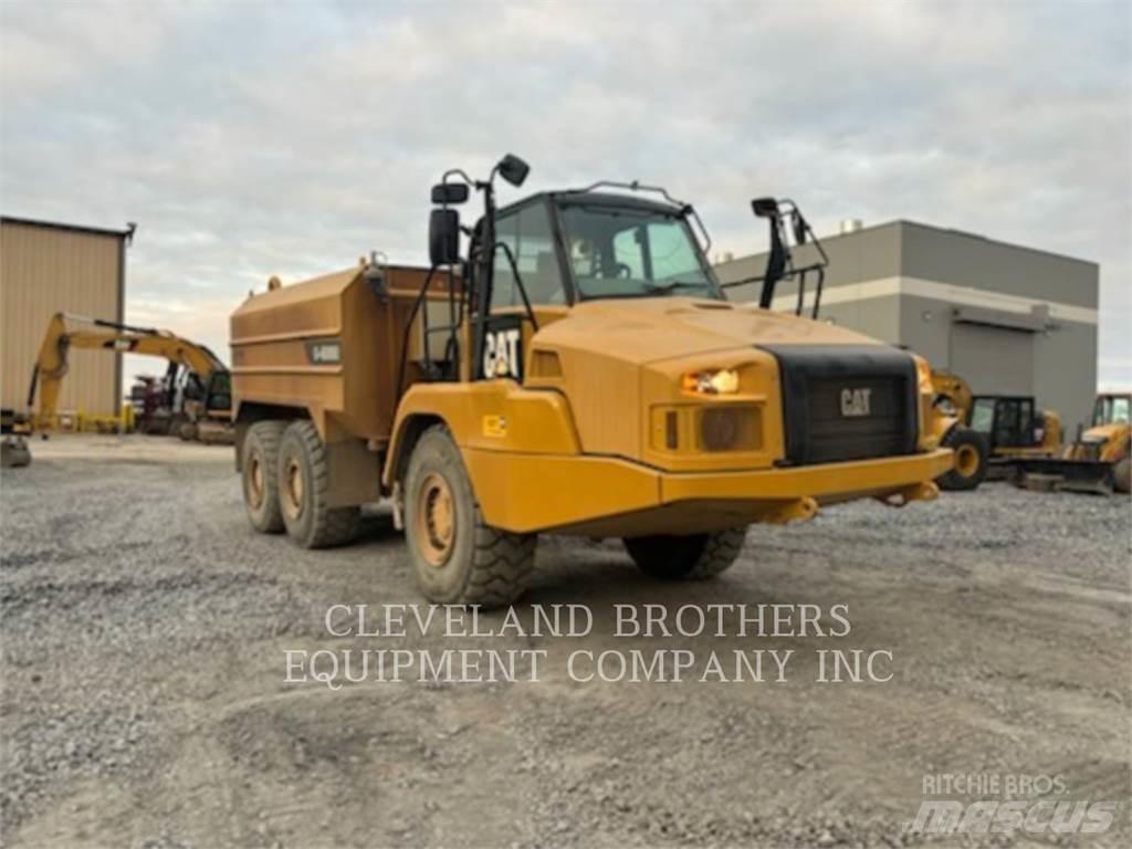 CAT 730C WW Camion citerne à eau