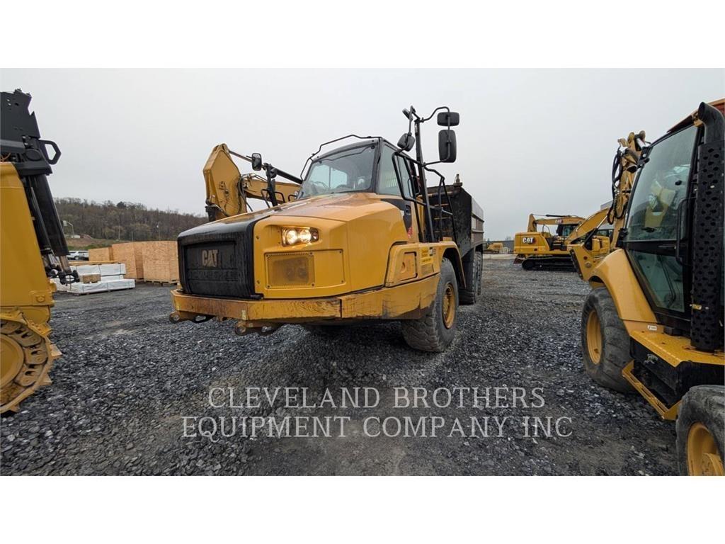 CAT 730C WW Camion citerne à eau