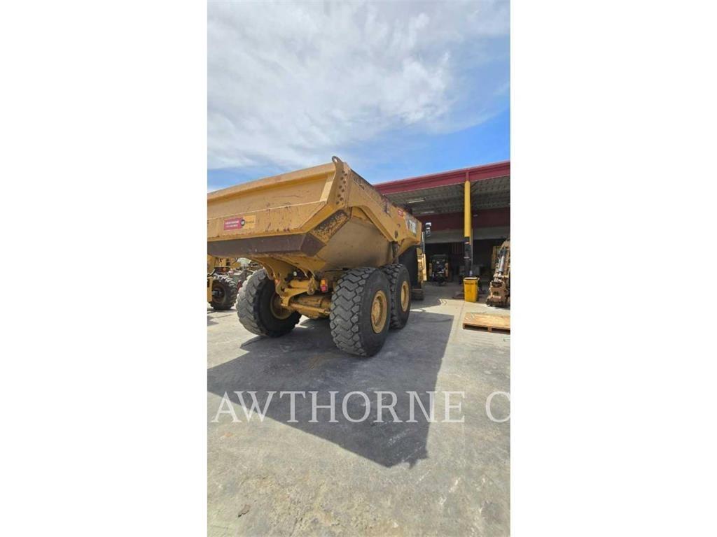 CAT 730C2 Tombereau articulé