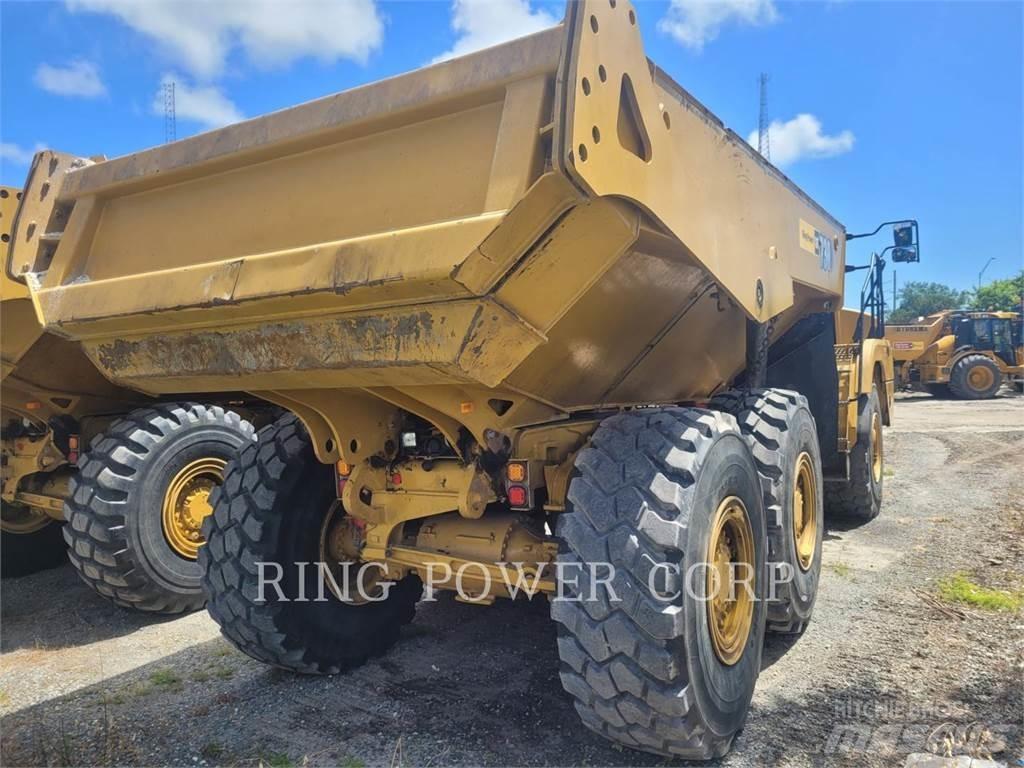 CAT 730TG Tombereau articulé