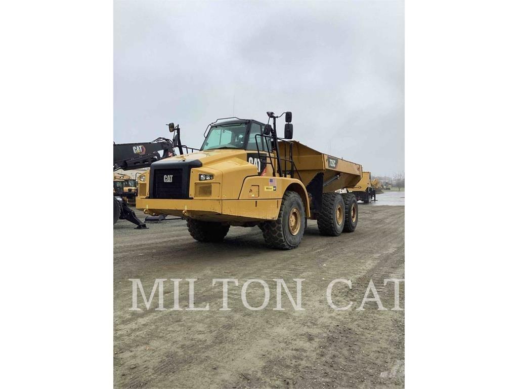 CAT 735C Tombereau articulé