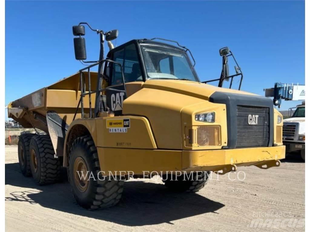 CAT 735C Tombereau articulé