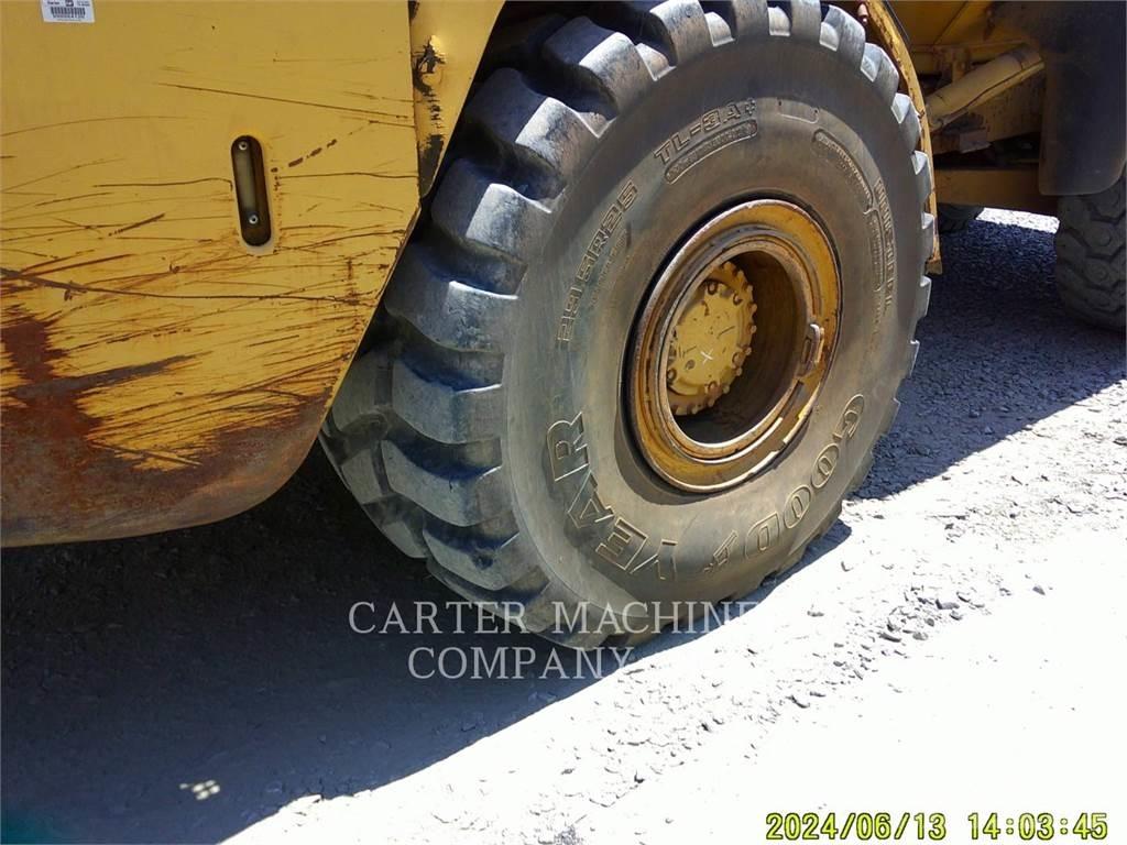 CAT 740 Tombereau articulé