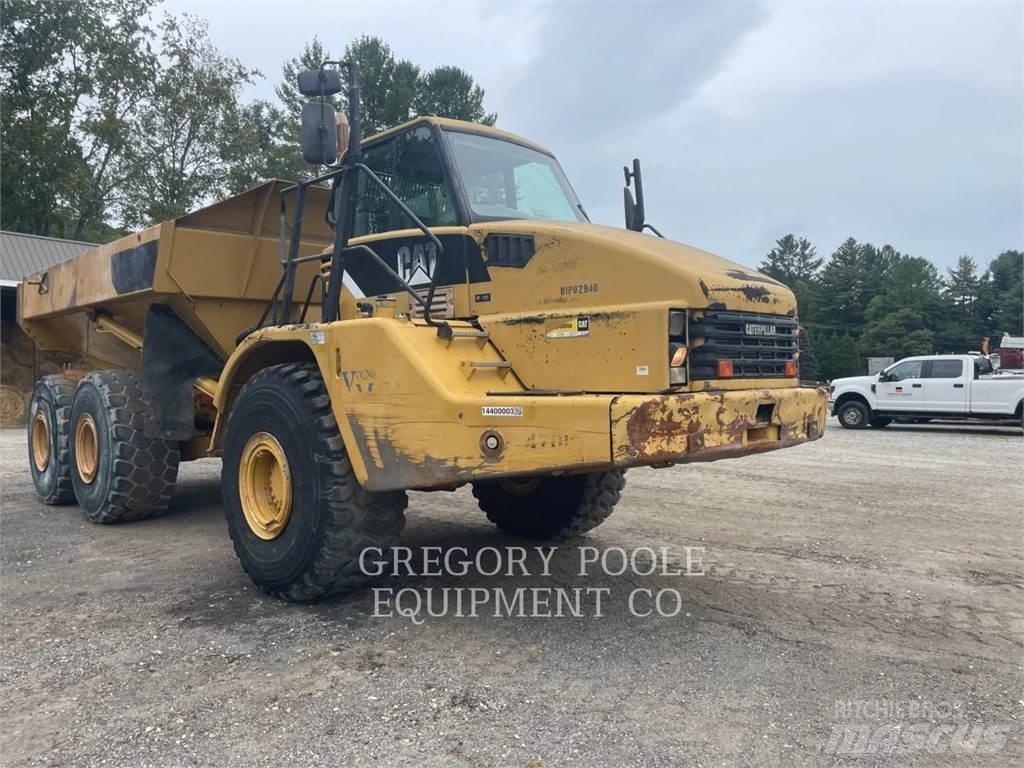 CAT 740 Tombereau articulé