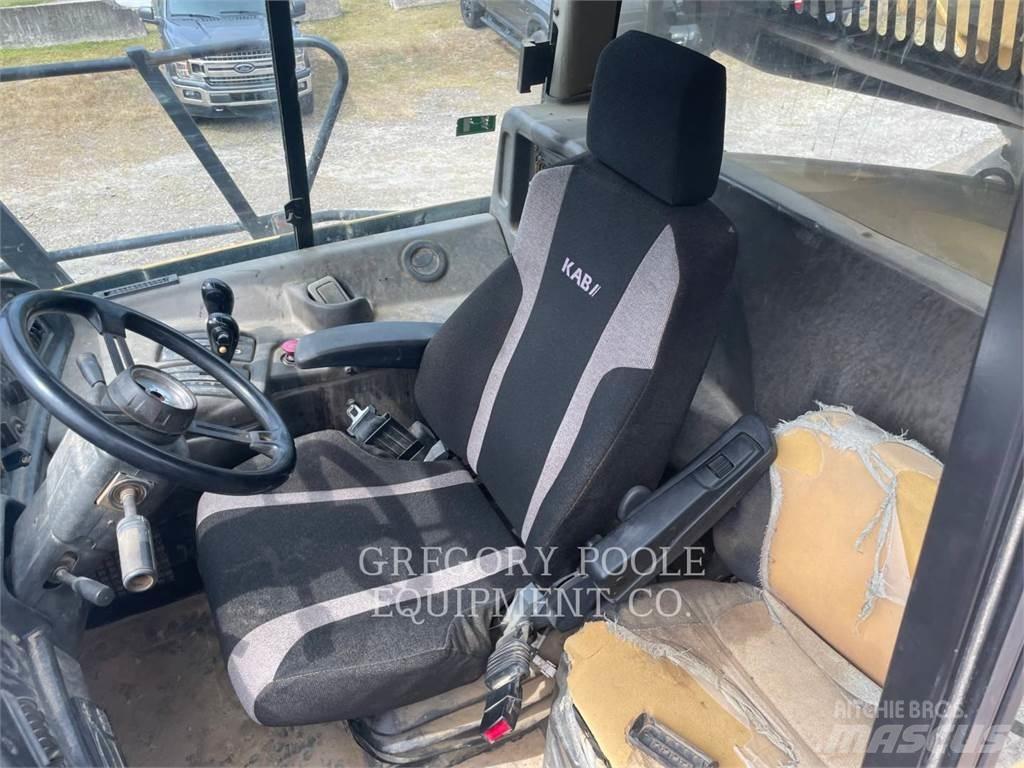 CAT 740 Tombereau articulé