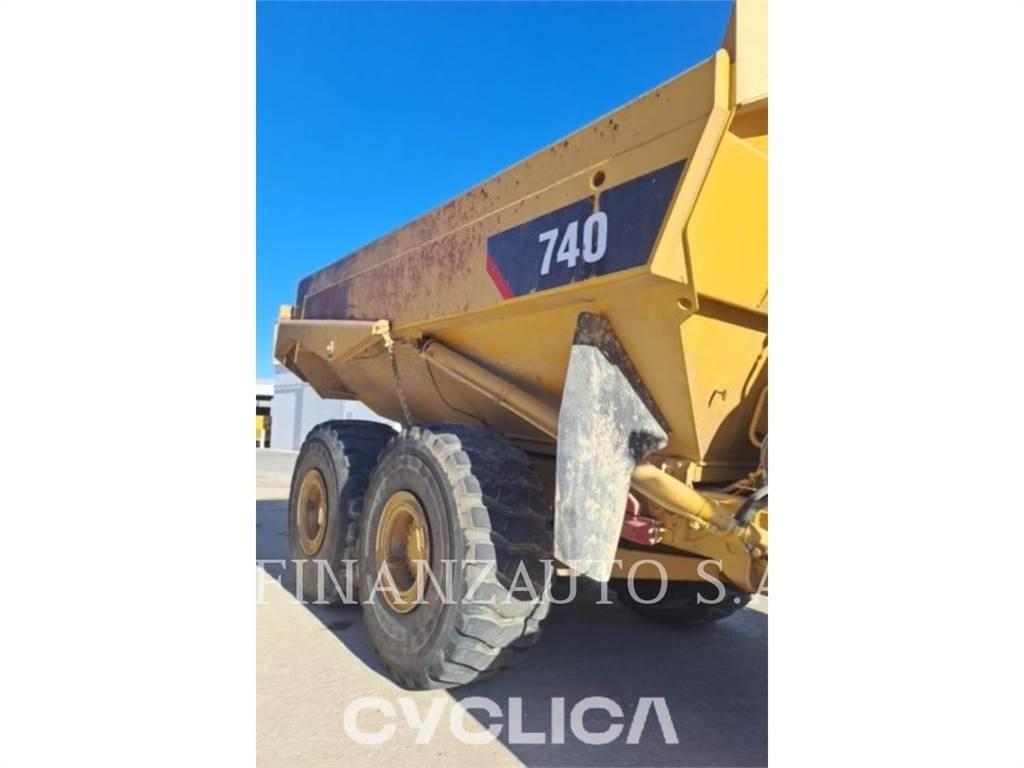 CAT 740 Tombereau articulé