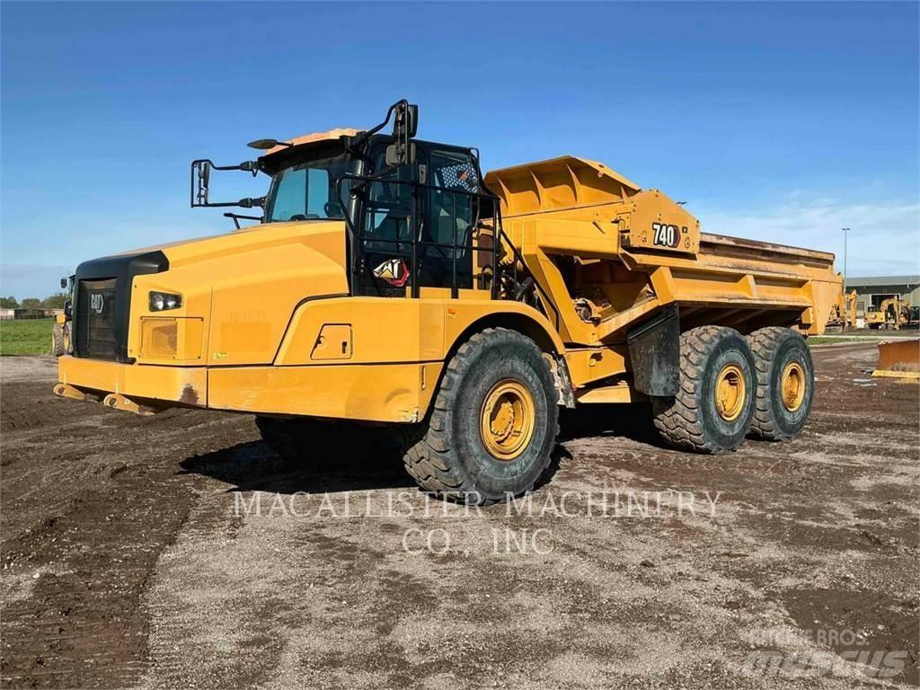 CAT 740 4EJ Tombereau articulé