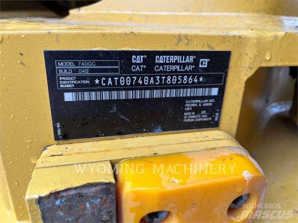 CAT 740 GC Tombereau articulé