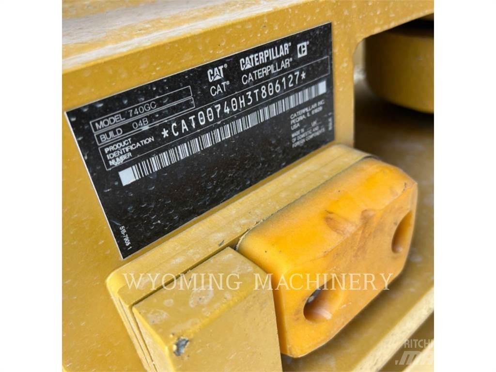 CAT 740 GC Tombereau articulé